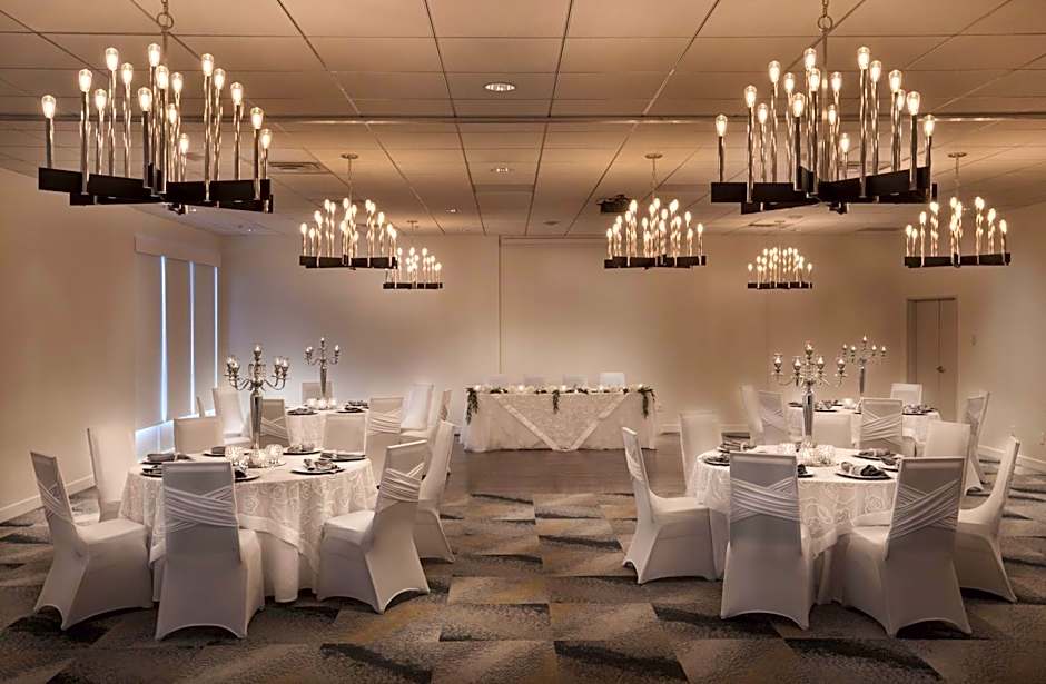 Holiday Inn Montreal Longueuil By IHG