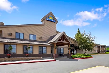 Days Inn by Wyndham Helena