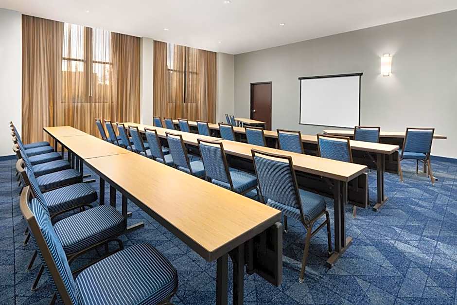 Courtyard by Marriott Atlantic City Beach Block