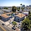 Hollywood City Inn