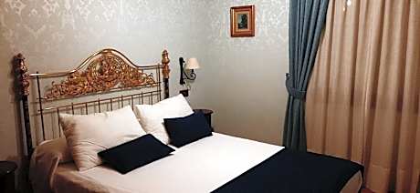 One-Bedroom Standard Apartment