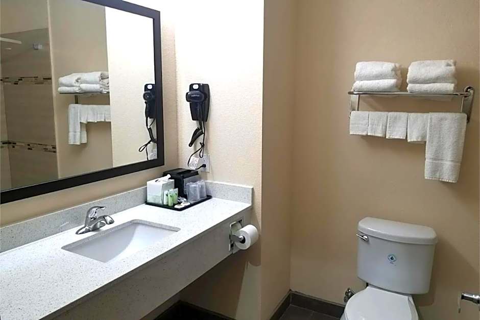 Scottish Inns & Suites Bay City, TX