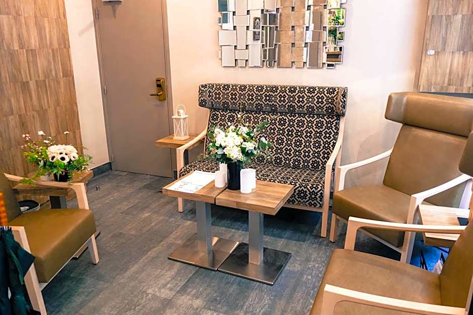 Prince Albert Wagram