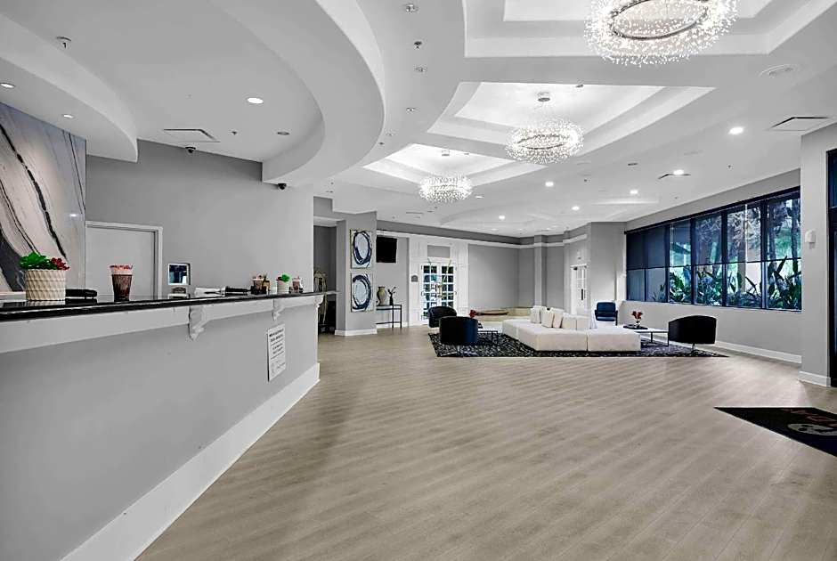 Ramada by Wyndham Jacksonville I-95 by Butler Blvd – Jacksonville, FL