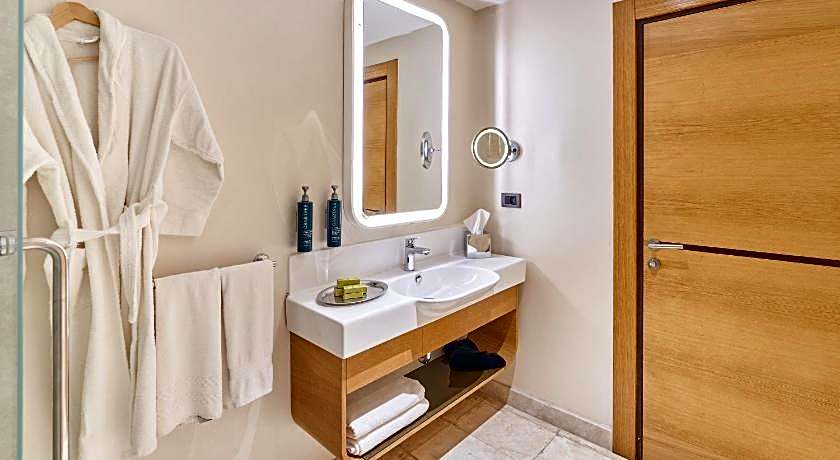 DoubleTree By Hilton Hotel Istanbul - Tuzla