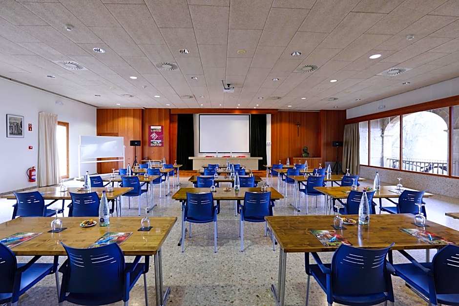 Monestir de Les Avellanes