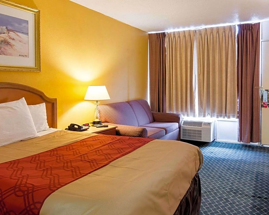 Econo Lodge Petersburg - Fort Lee