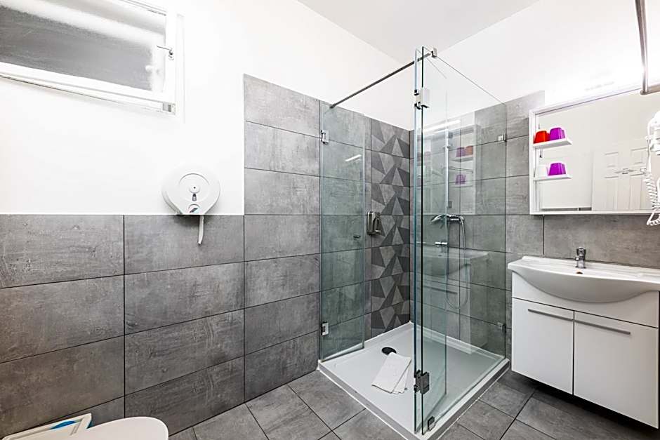 Amber Terrace Studios Downtown