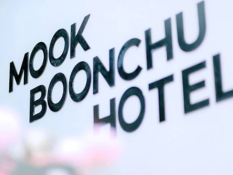 MOOK BOONCHU HOTEL