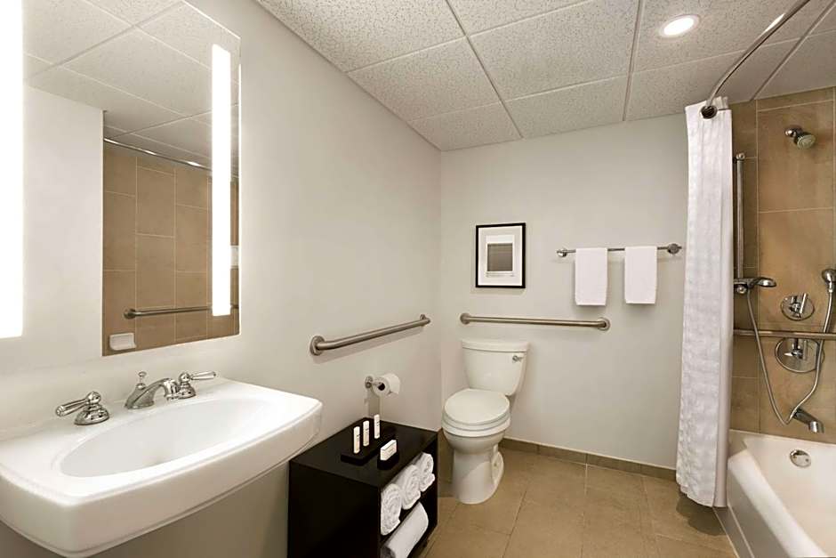 Embassy Suites By Hilton Hotel Boca Raton