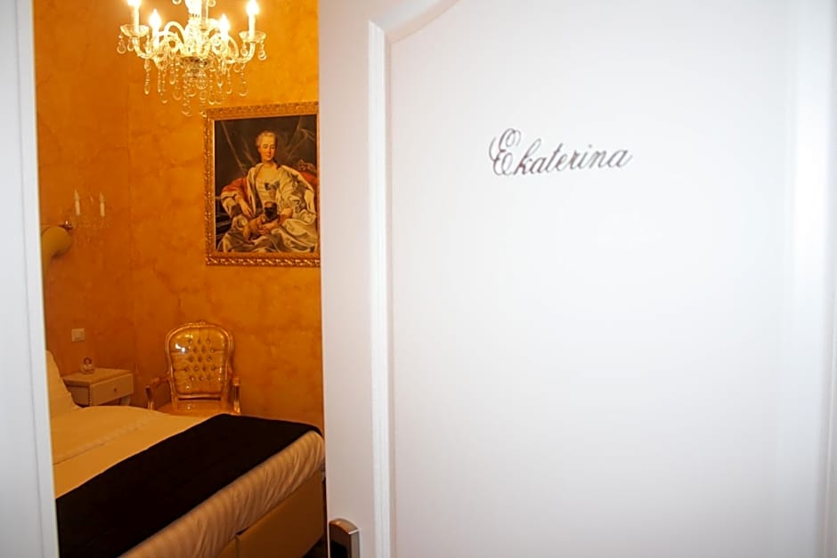 Pope's Suites