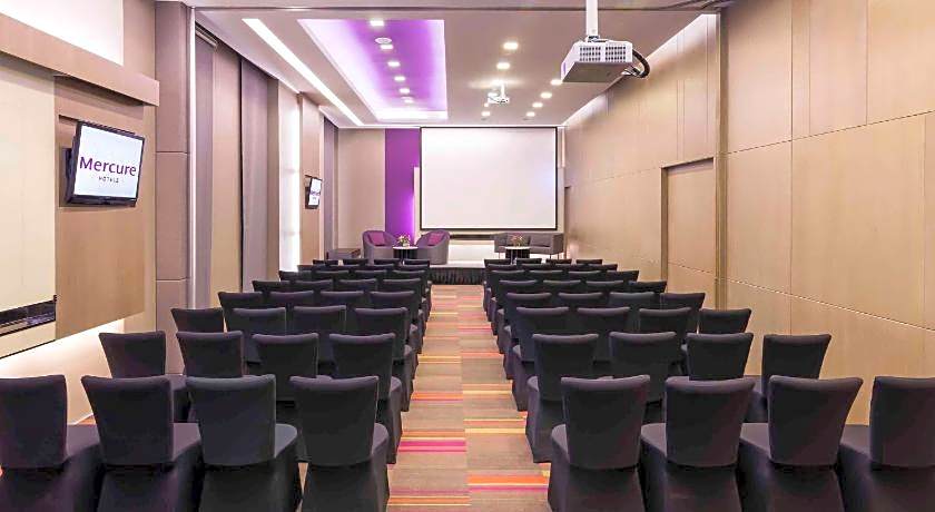 Mercure Bangkok Siam Hotel