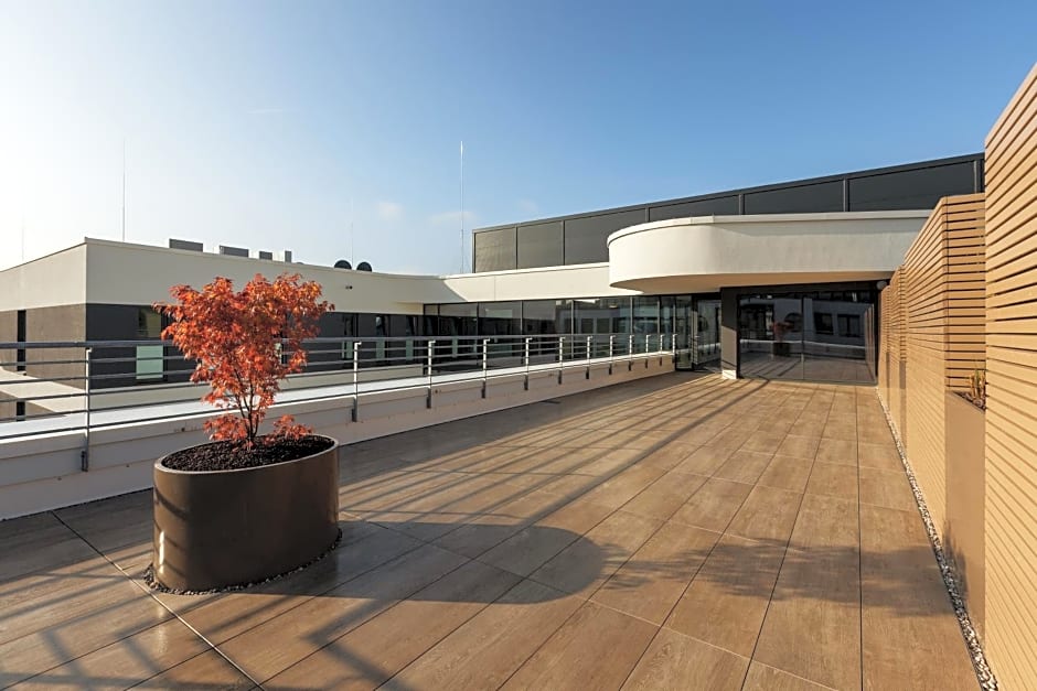 Holiday Inn - the niu, Mesh Stuttgart Messe By IHG