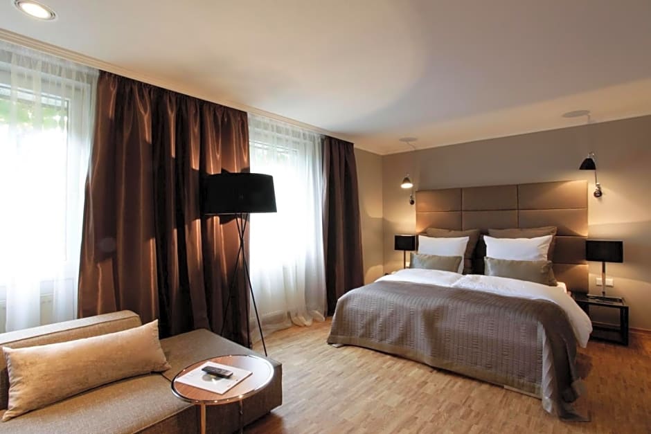 Hotel Gude