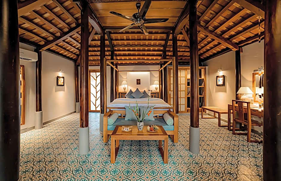 Photo 1 of 9 of Villa
