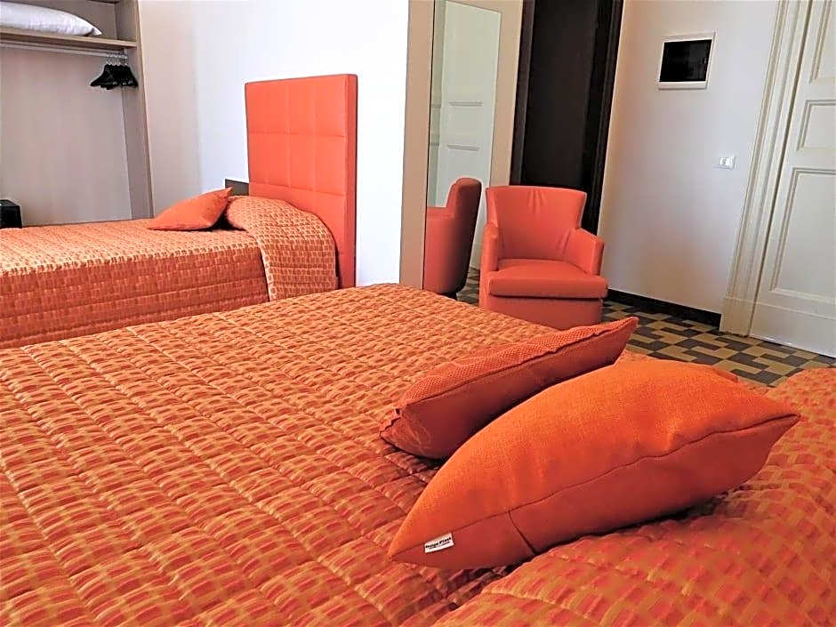 Moonlight HoteleSuites