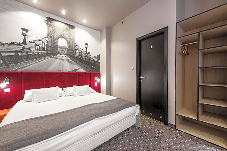 Carat Boutique Hotel
