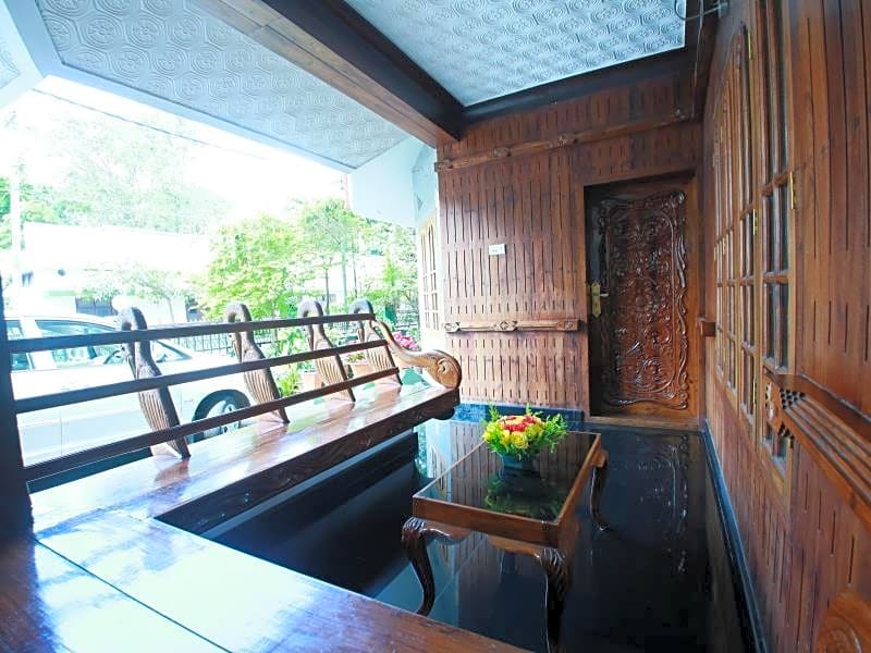 El - Paradiso Home Stay