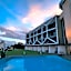 GLADSHEIM HOTEL