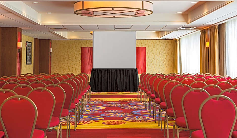 Wyndham Cleveland Airport