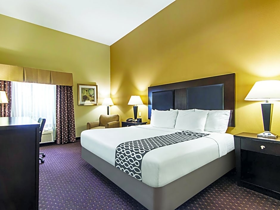 La Quinta by Wyndham Houston New Caney