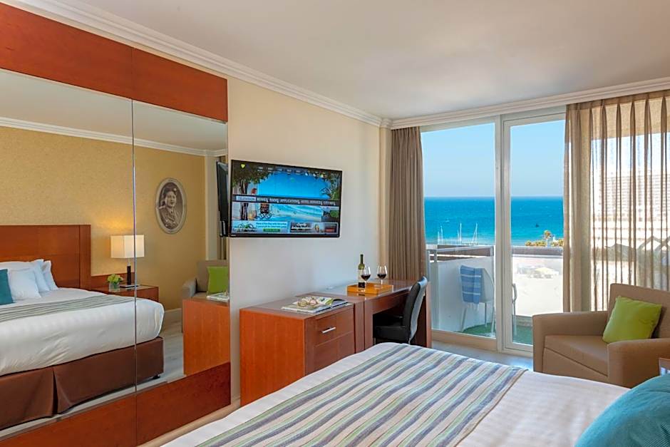 Photo 1 of 3 of Deluxe, Sea View