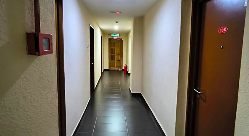 OYO 90895 Hotel Ikia
