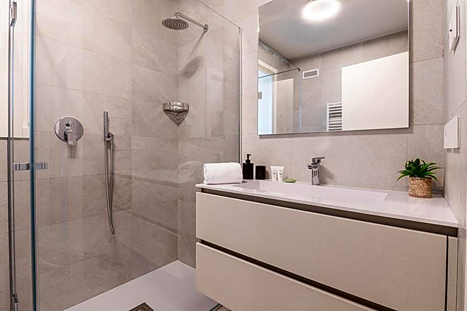 Lago Dorato Luxury Apartments - Lake Como View