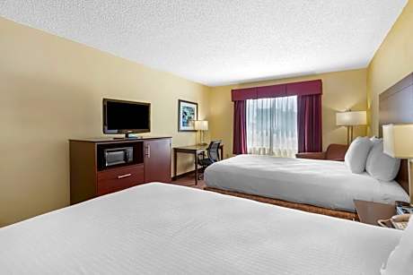 2 Double Beds, Non-Smoking, High Speed Internet Access, Microwave And Refrigerator, Coffee Maker, Ir