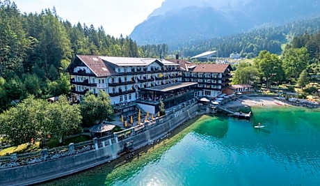 Eibsee Hotel
