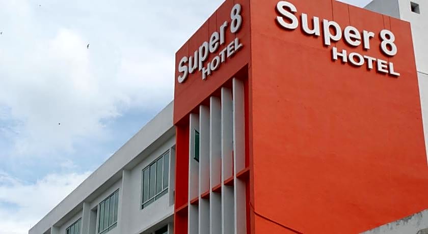 Super 8 Hotel @ Georgetown