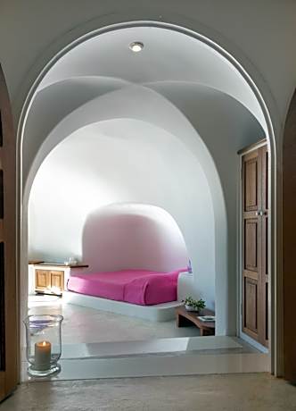 Deluxe Suite with Jacuzzi