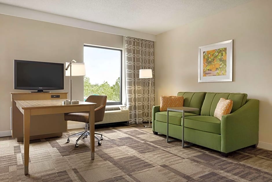 Hampton Inn By Hilton And Suites Largo, Fl