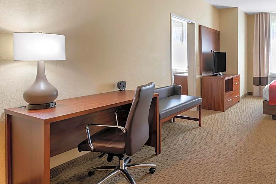 Comfort Suites Eugene