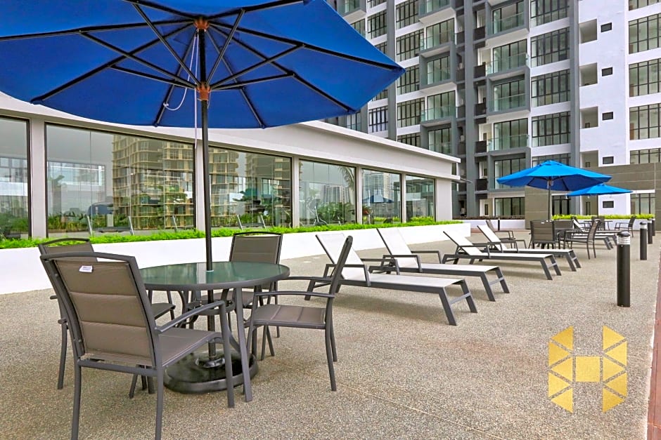 D'Pristine Suites at Medini 