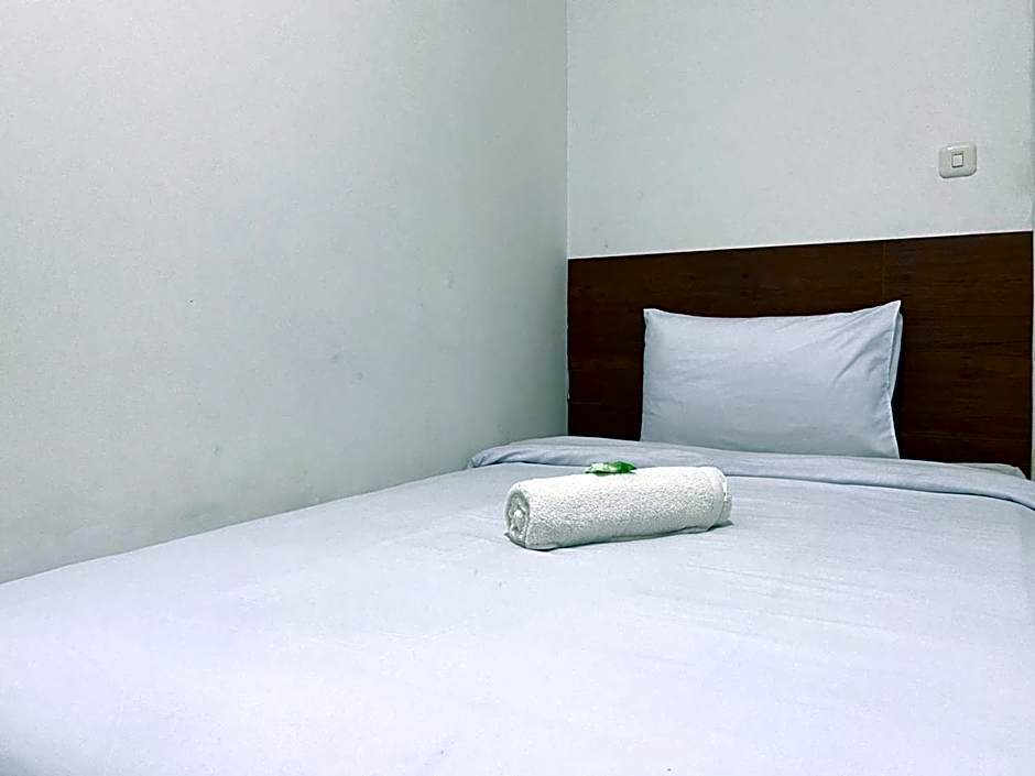 Cozy Home 2 Manado RedPartner – Manado, CA