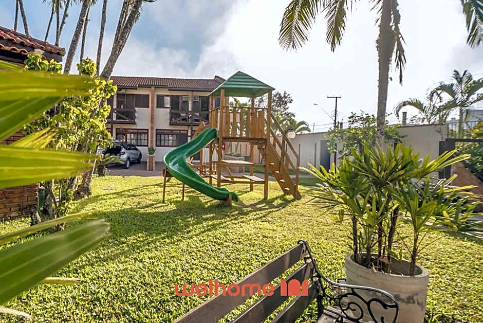 Casa em condomínio a 500m da praia em Bertioga