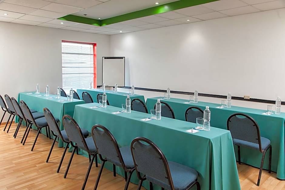 Baymont Inn & Suites Lazaro Cardenas