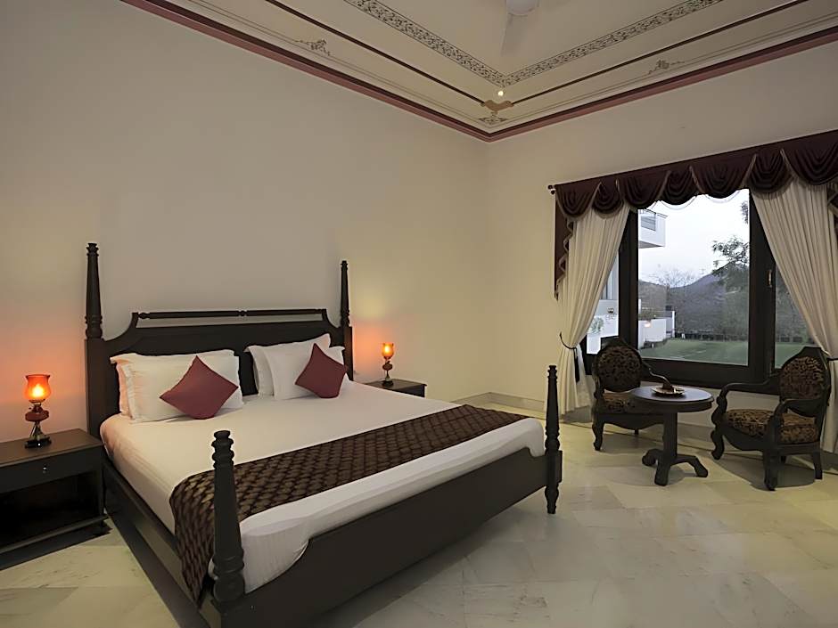 Devraj Villa - Luxury Pool Villa Udaipur