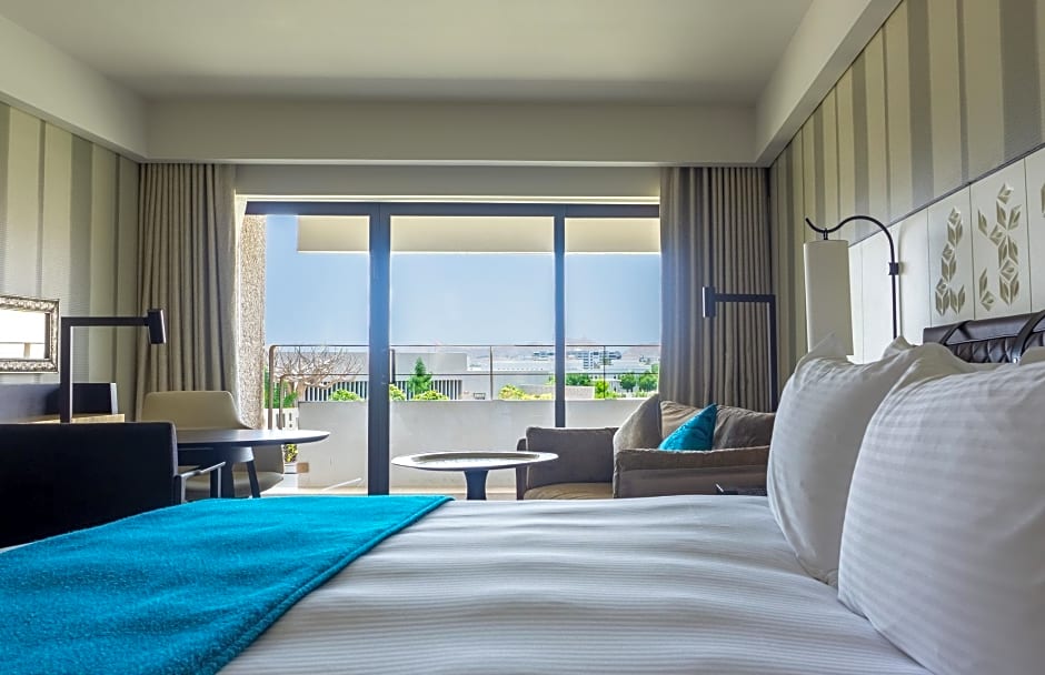 Photo 1 of 11 of Club 1 King Bed, Sea View