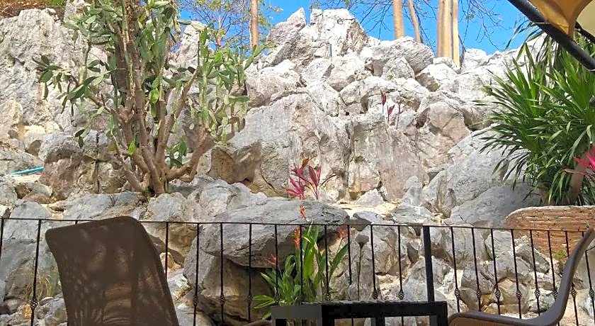 Mont Blanc Base Camp Khaoyai