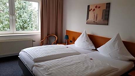 Single Room - Non-Smoking