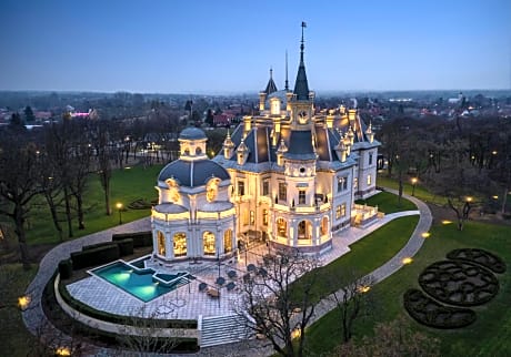 BOTANIQ Castle of Tura - Small Luxury Hotels of the World