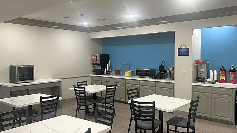 Days Inn by Wyndham Denham Springs-Baton Rouge East