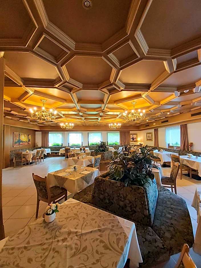 Albergo Scoiattolo Dolomites Experience