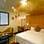 Ming Lu Holiday Hotel