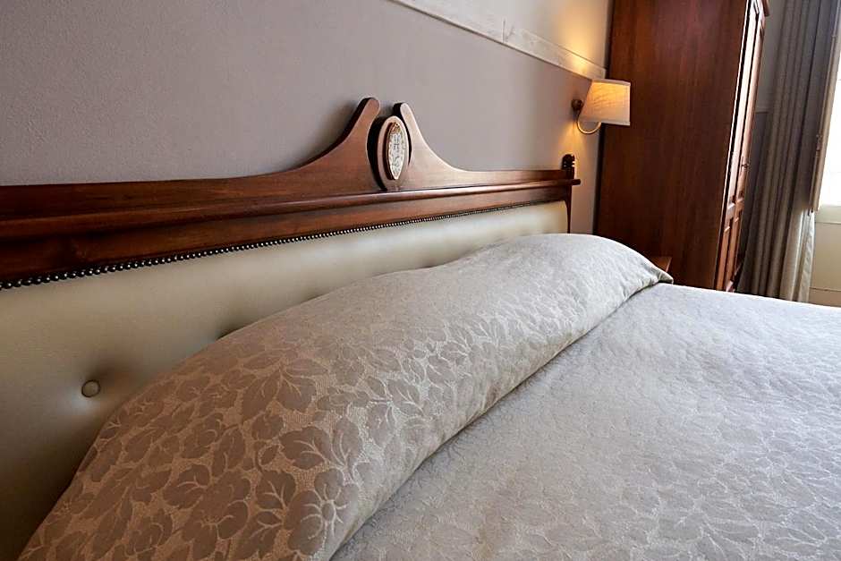 La Collegiata Guest House
