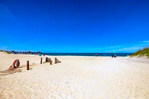 Dolphin Oceanfront Motel - Nags Head