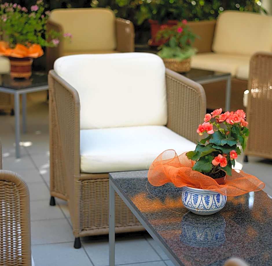 ACasaMia WelcHome Hotel