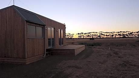 Lara Lodge